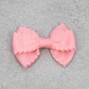 L'Amour Grosgrain Scalloped Bow Hair Clip (Pink)