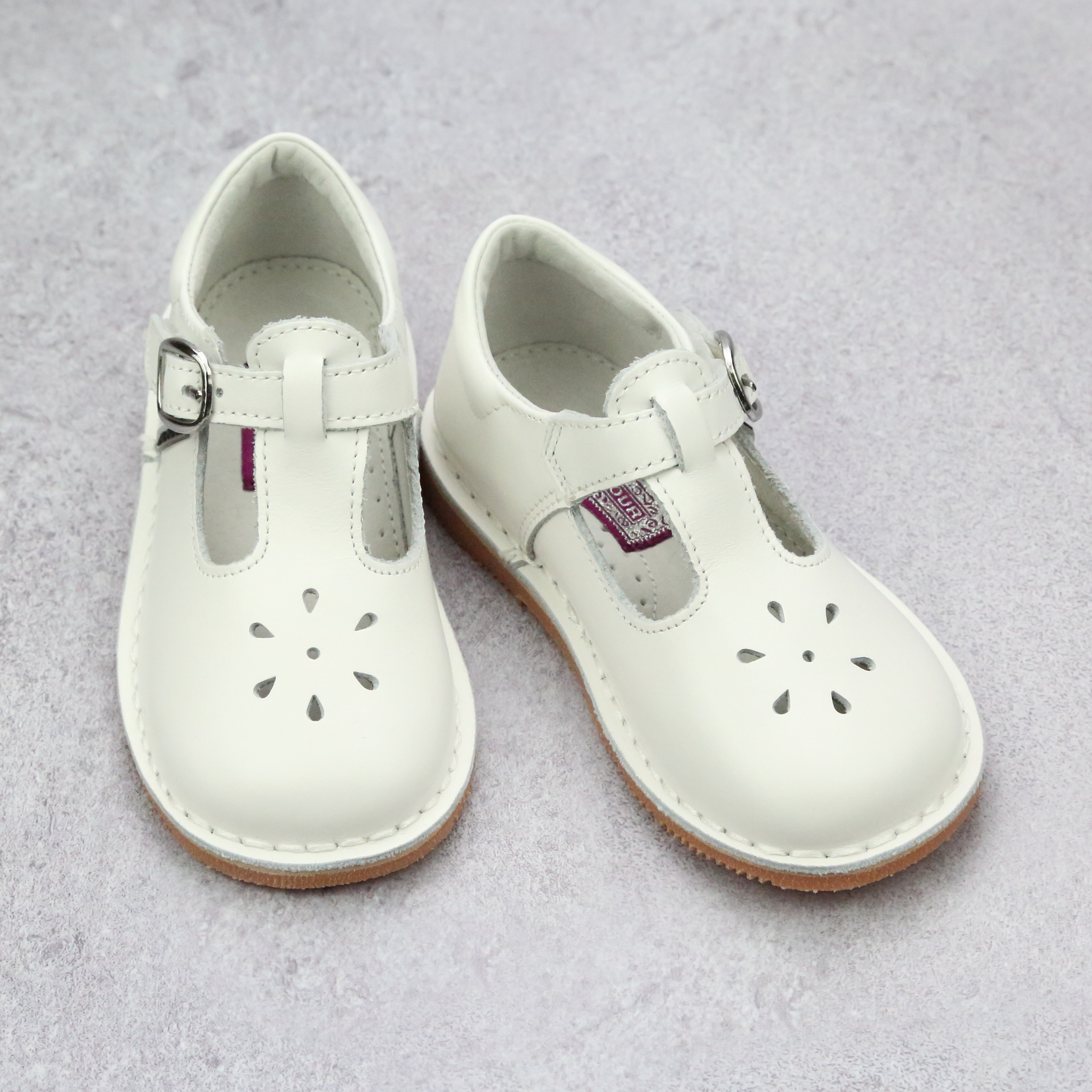L'Amour Girls Classic 751 White Leather Mary Janes – Babychelle