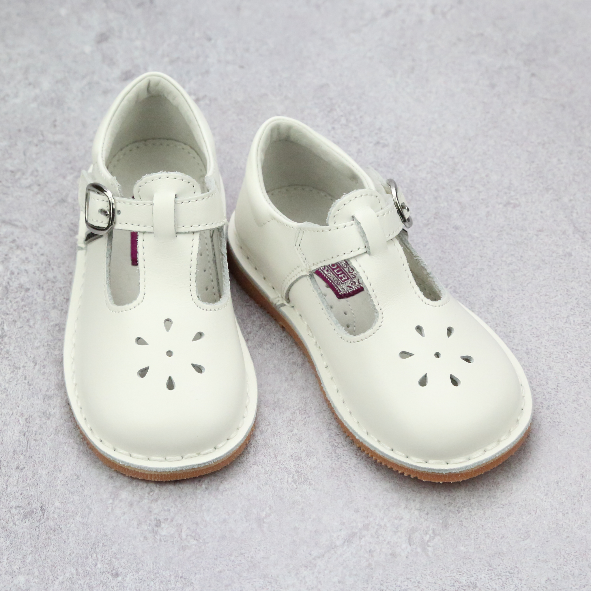 Girls white mary jane shoes sales