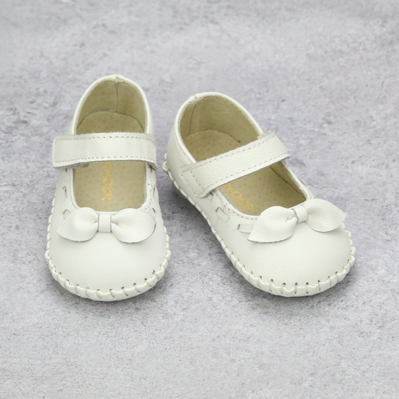 Infant Girls White Leather Crib Shoes - Crib Bow Mary Janes - Heirloom Shoes - Babychelle.com