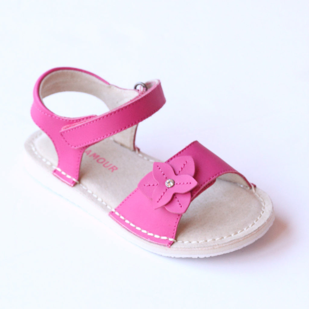 L'Amour Girls Triangular Flower Sandals – Babychelle